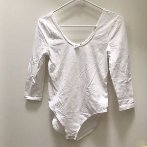 Gap 3/4 sleeve bodysuit